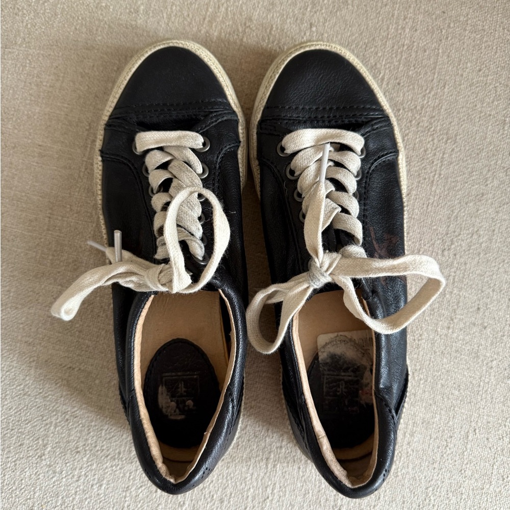 Frye - Kira Low Top Sneakers